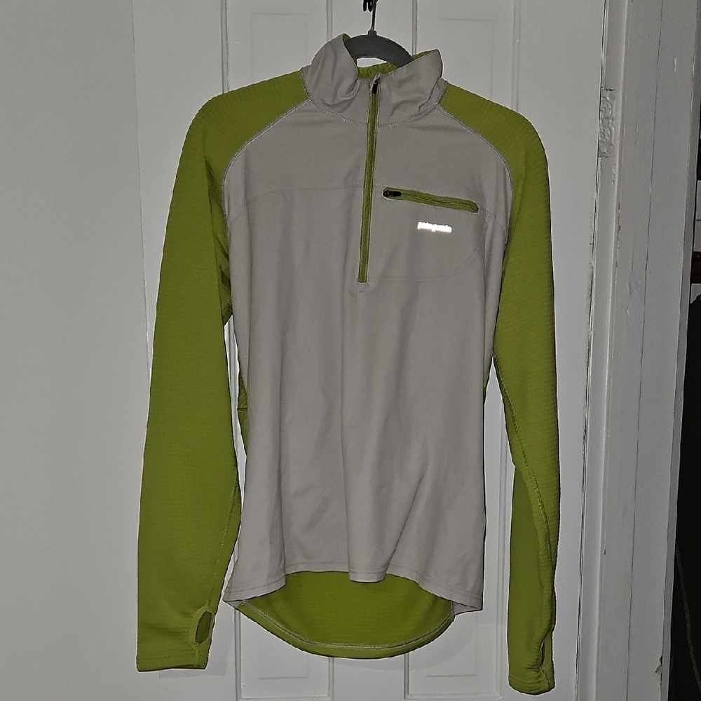 Patagonia Light Gray and Lime Green Half-Zip Pullover